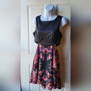 Material Girl Kaliedoscope Floral Dress Size Large